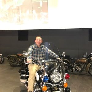 Meet your Posher, Joe